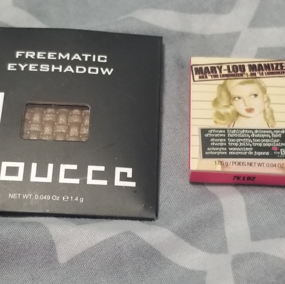 Highlighter and Eye Shadow Bundle